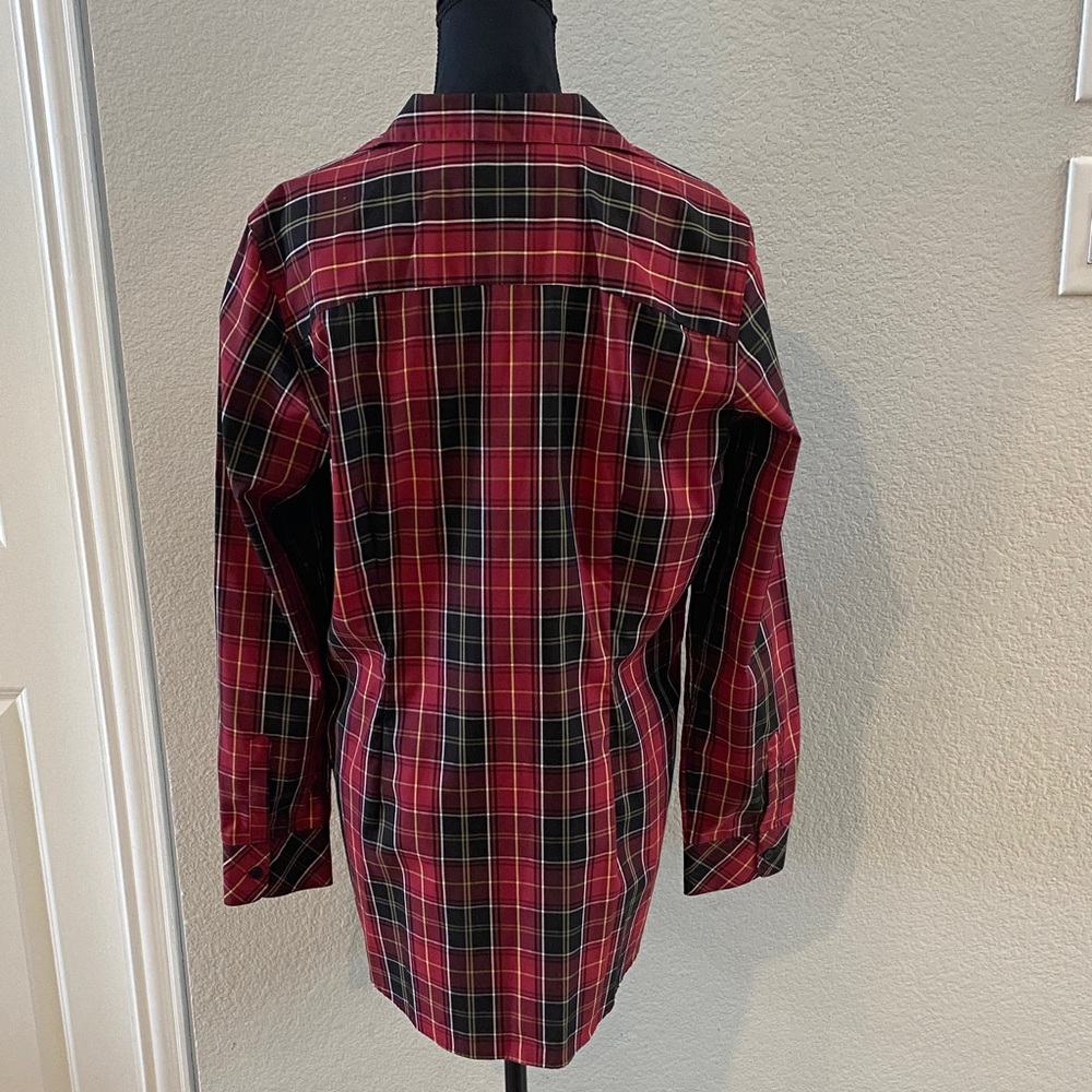 Orvis‎ Red and Black Plaid Button Down Shirt - Picture 3 of 5